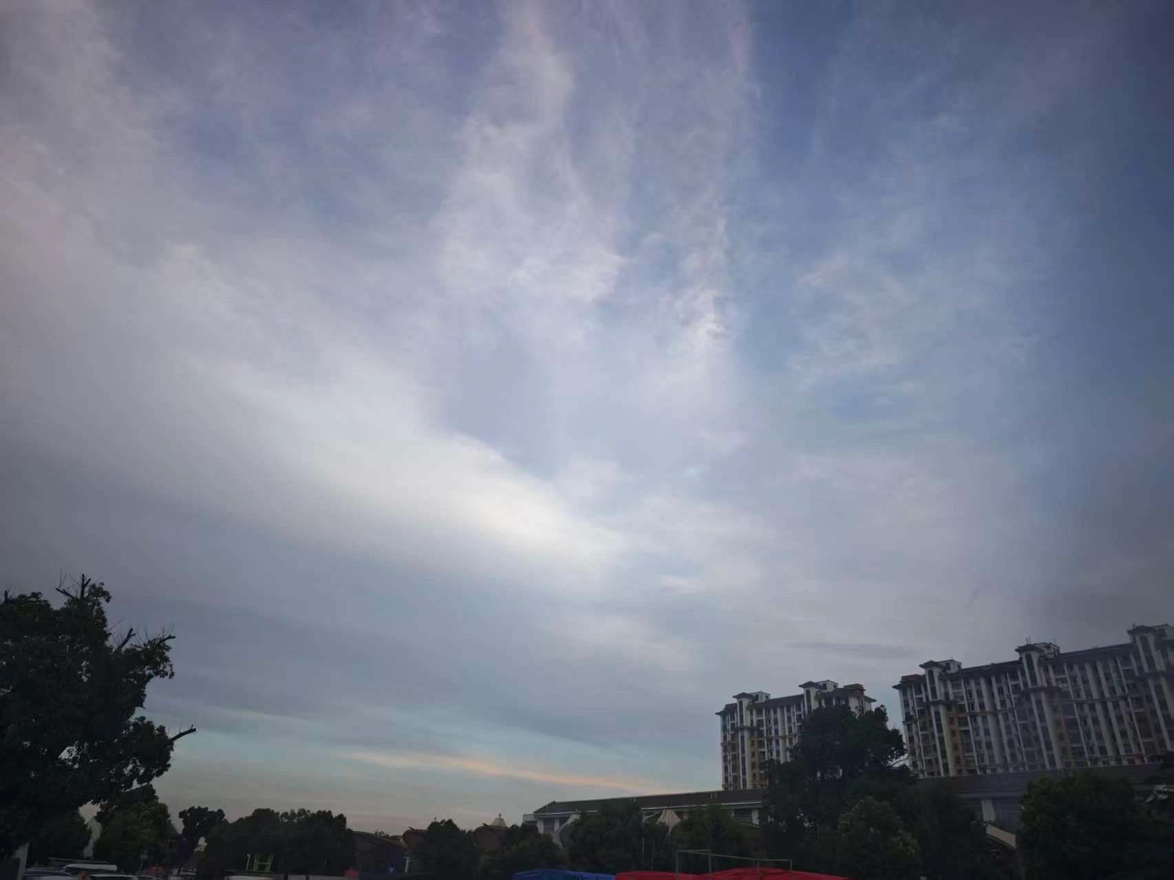 Featured image of post 资金继续从科技流出
